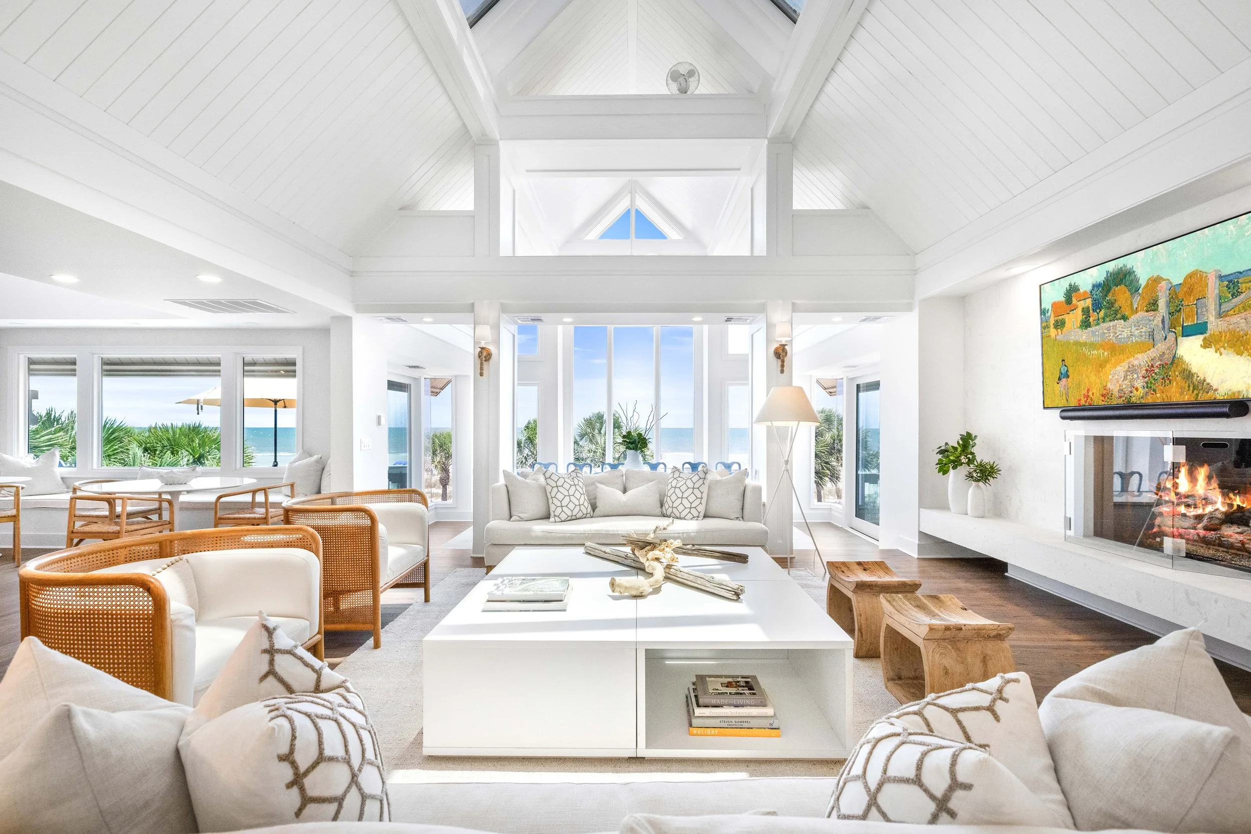 23 SBL Main Living 2.jpg