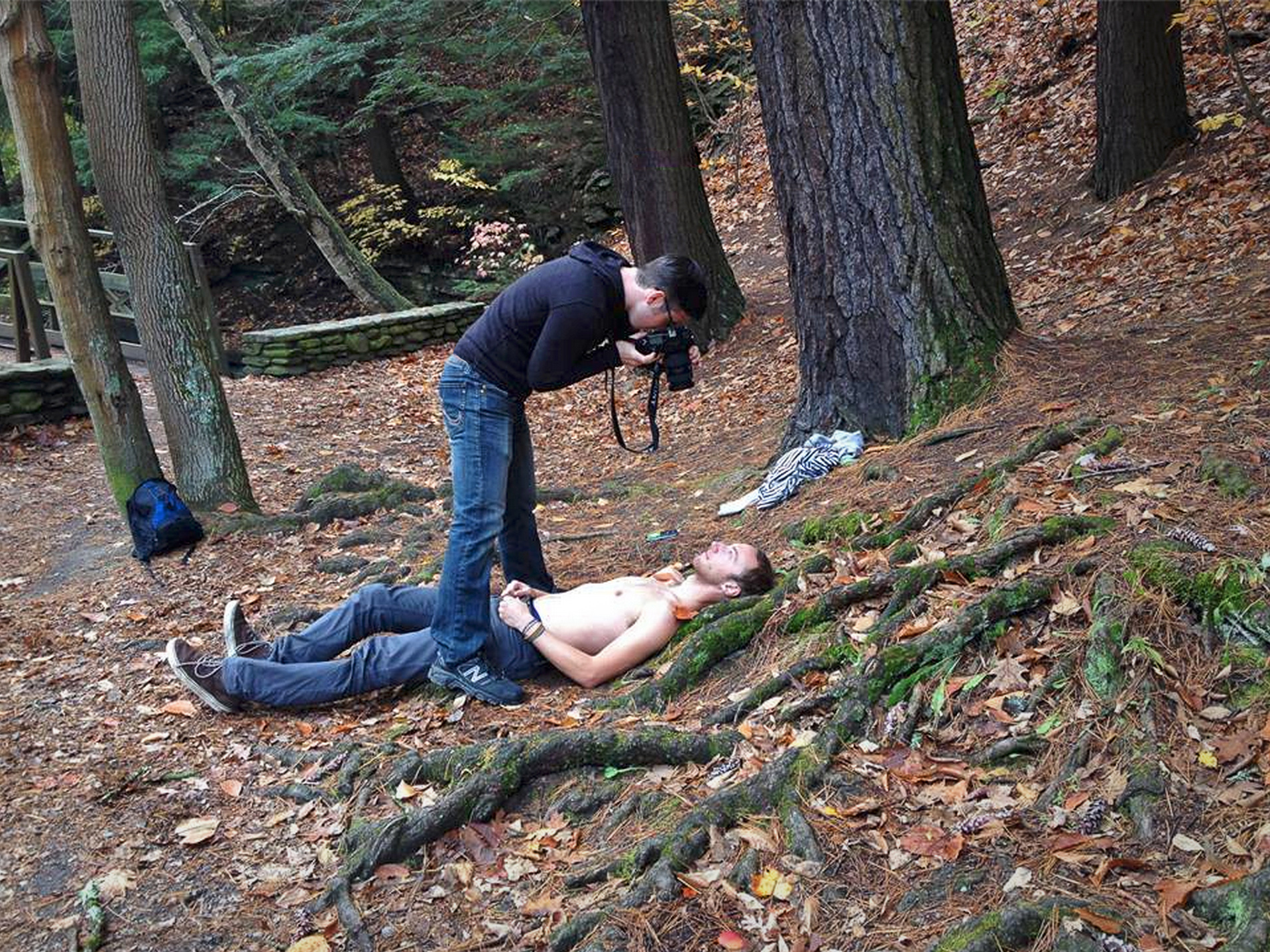 Thanks Val for this behind the scenes shot! :) She is the lovely lady in this picture .