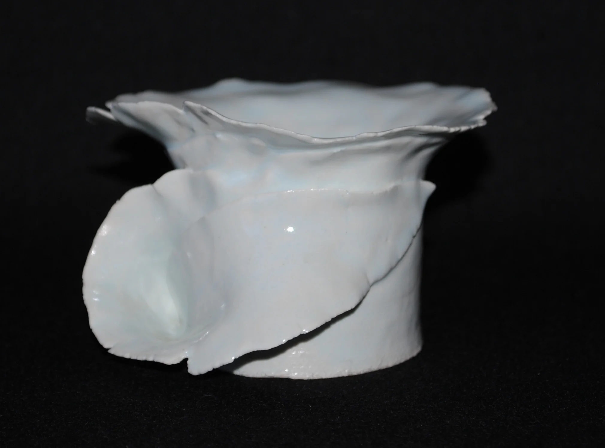 LGMarx Blue Leaf Bowl.JPG