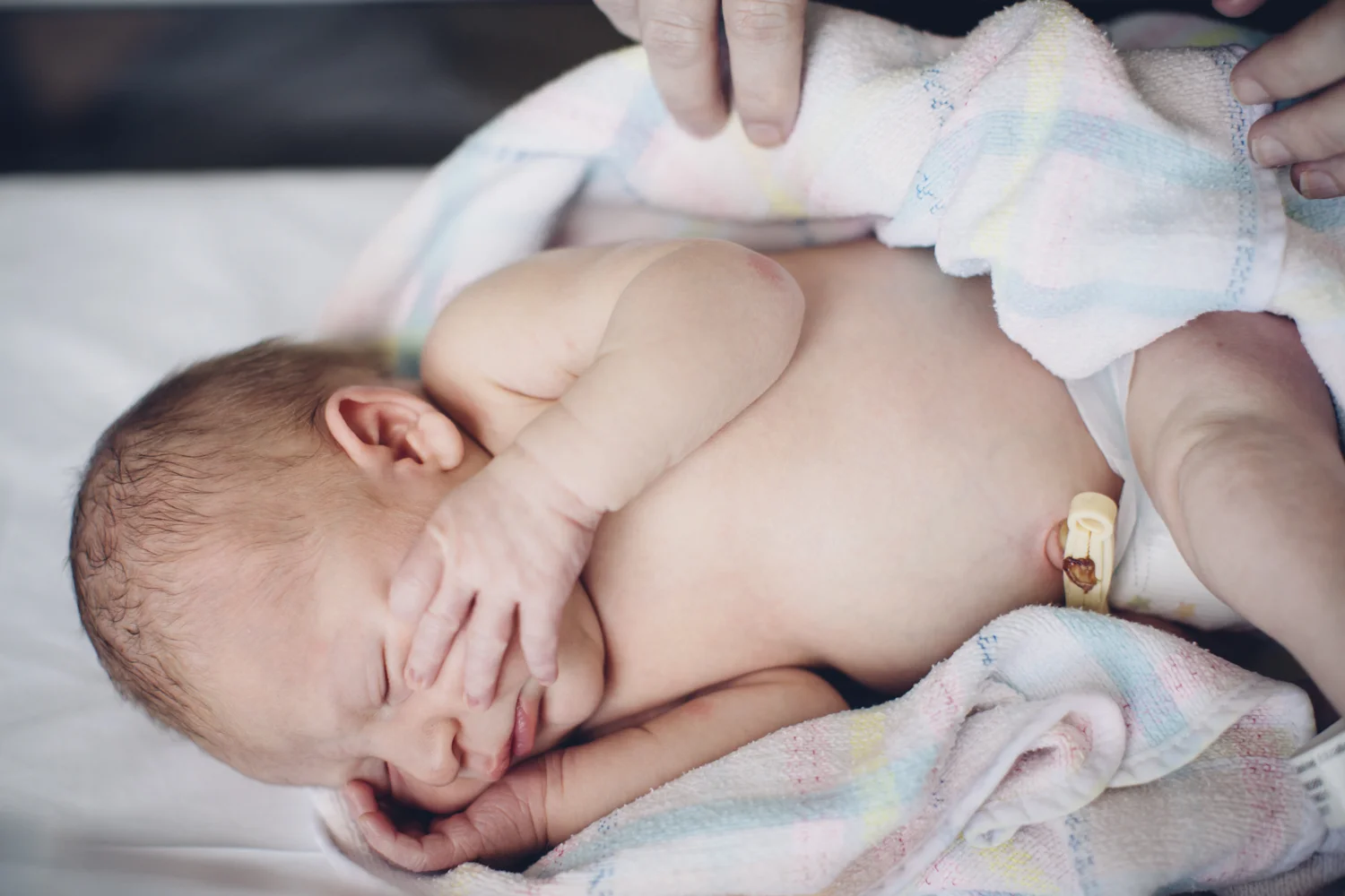 sheridan_nilsson_newborn_lifestyle_photography.03.jpg