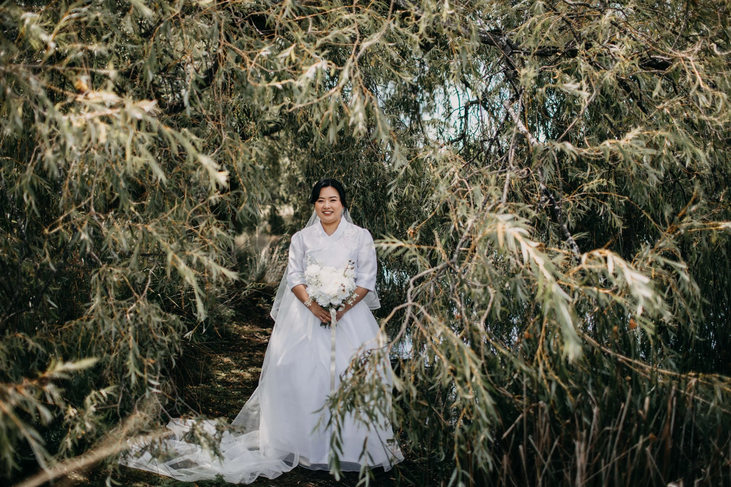 lakeside_chapel_grindelwald_sheridan_nilsson_Tasmanian.Wedding.Photographer-4475.jpg