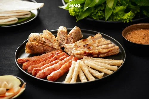 CHỤP ẢNH MÓN ĂN. XEM THÊM HÌNH ẢNH MÓN ĂN CỦA MAKI TẠI ĐÂY