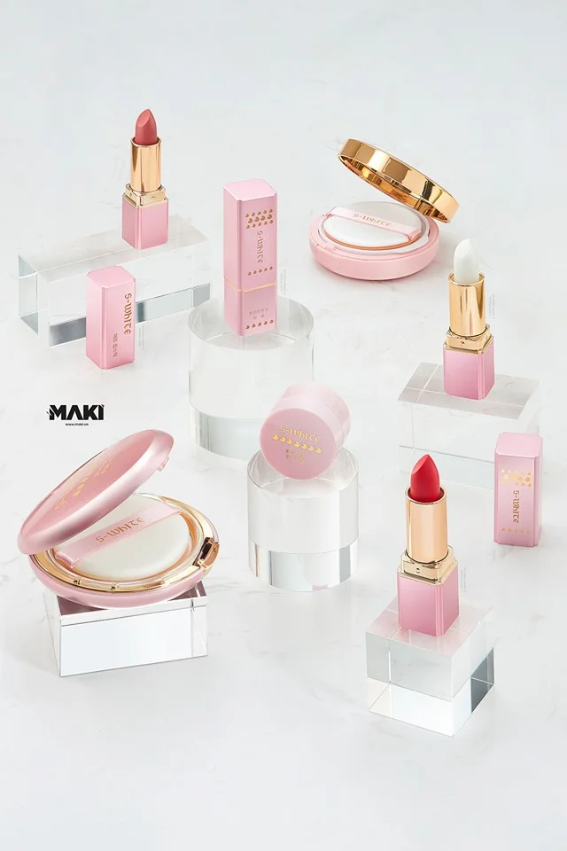 Chụp ảnh mỹ phẩm son môi, Ảnh: MAKI.vn