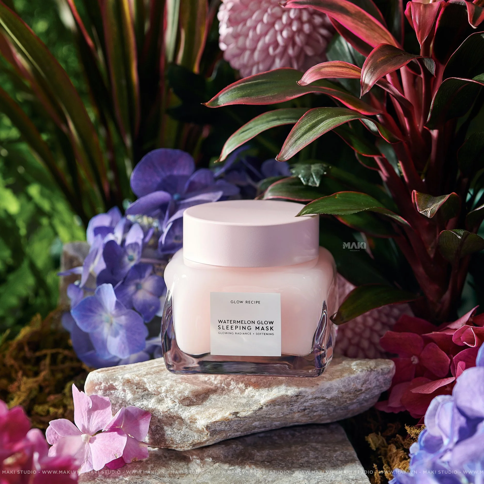 Chụp ảnh sản phẩm - MAKI Studio