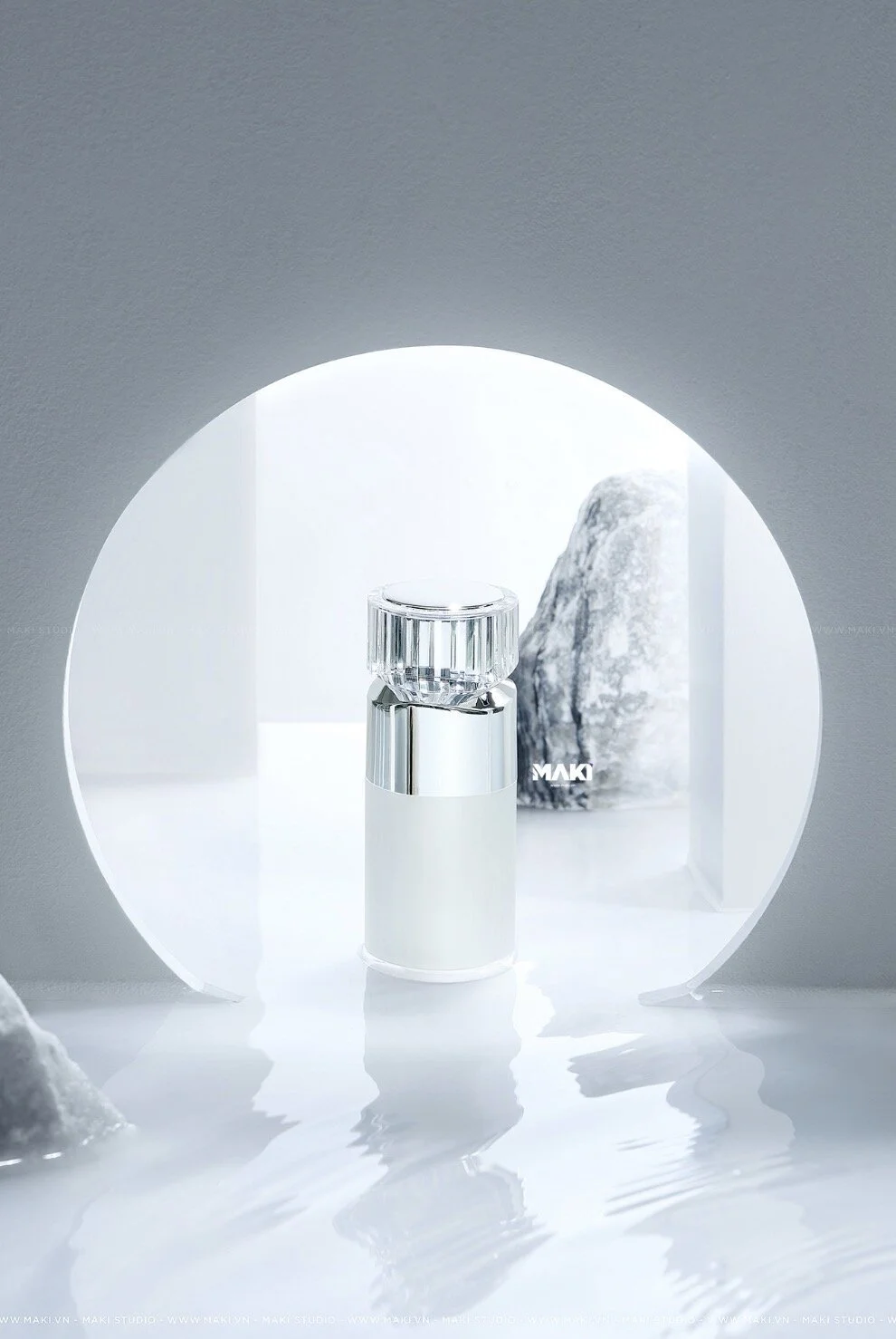 Những bề mặt phản xạ cần chú ý khi chụp ảnh sản phẩm