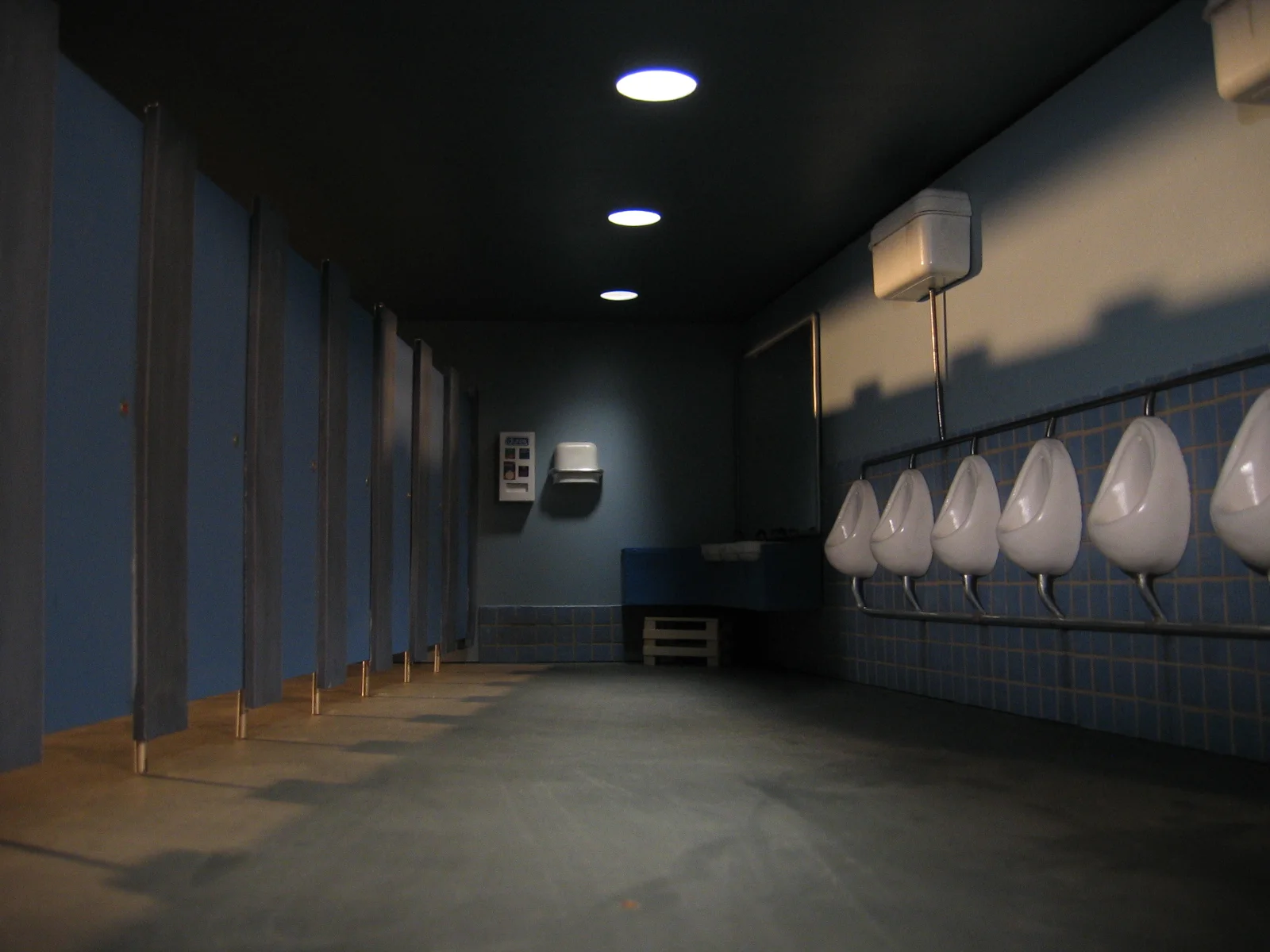 Funky Toilets - 01.jpg