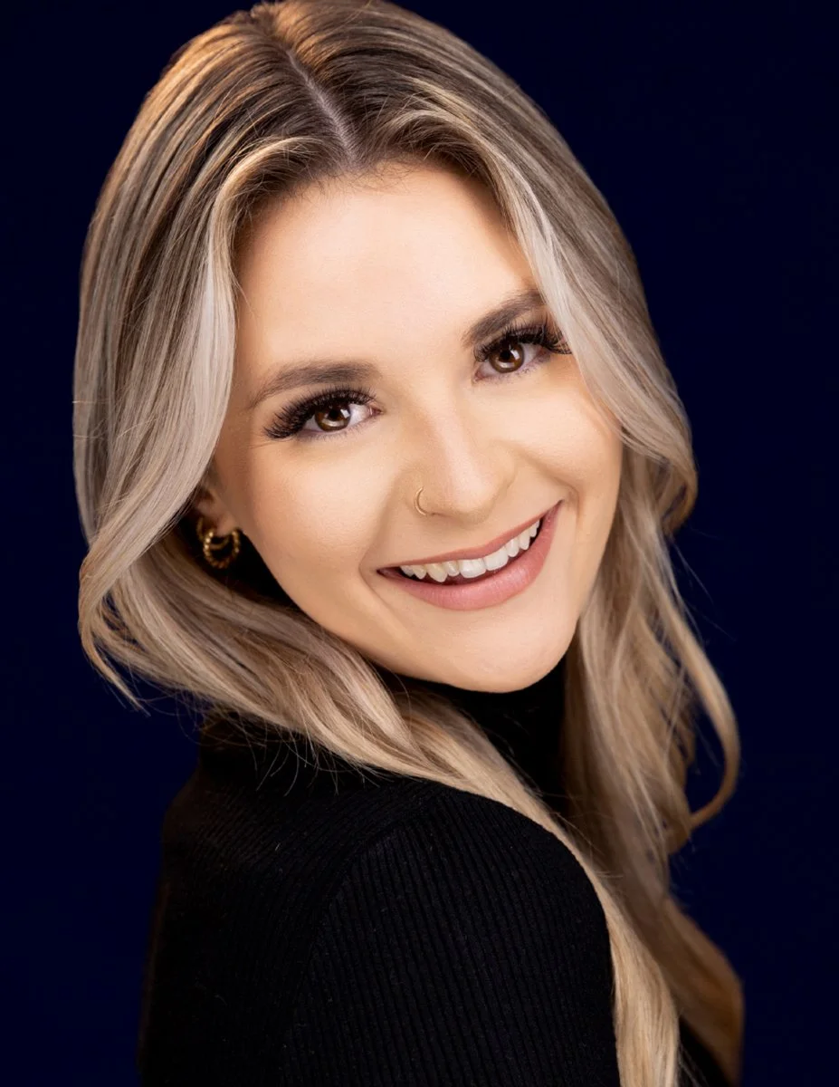 11 hs sample mikaela rs web.jpg
