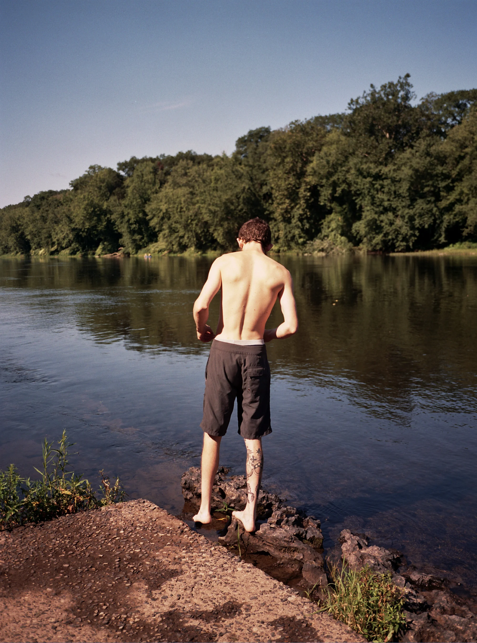 the delaware river in summer