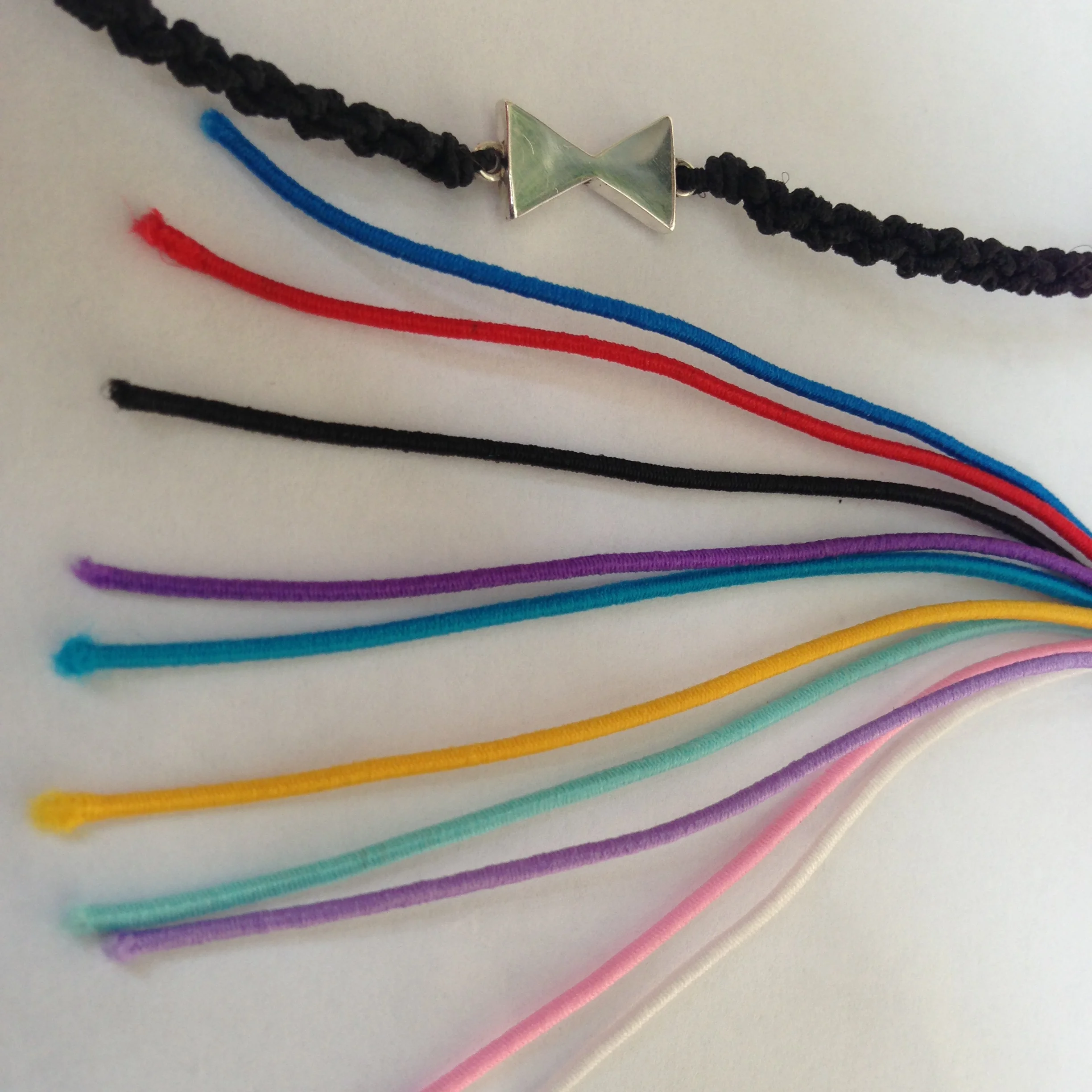 Bow Tie String Bracelet3.JPG