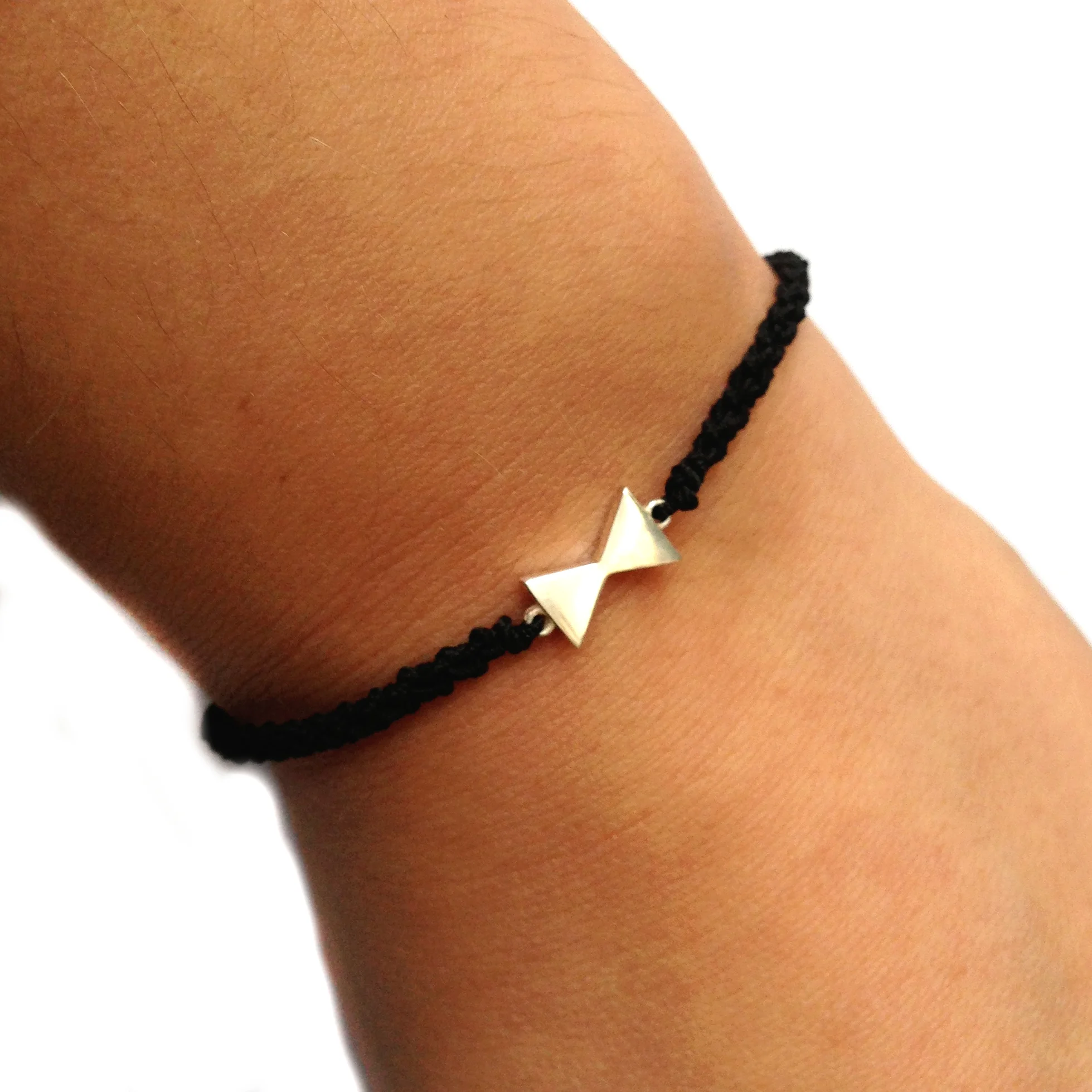 Bow Tie String Bracelet2.JPG