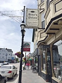 RI Confidential: I Left Cranston