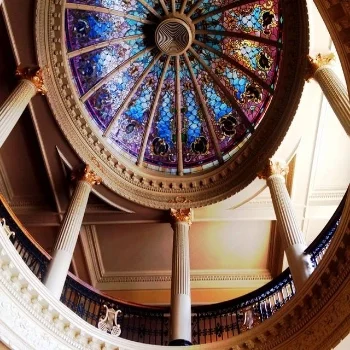 Guest Blogging It With RI's Own Beth Braganca Bell Of Embee Studio