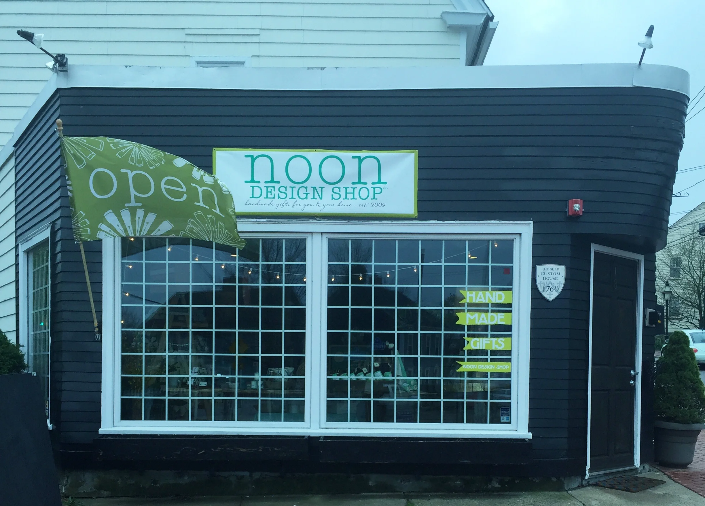 The Shopping List: Noon in Pawtuxet Village