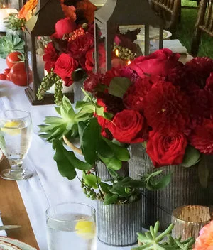 Elevate Your Holiday Entertaining Game With A Floral CoLab Class