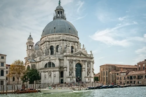 Why Now Is The Best Time To Visit Italy & More Tips From Someone Who Was Just There