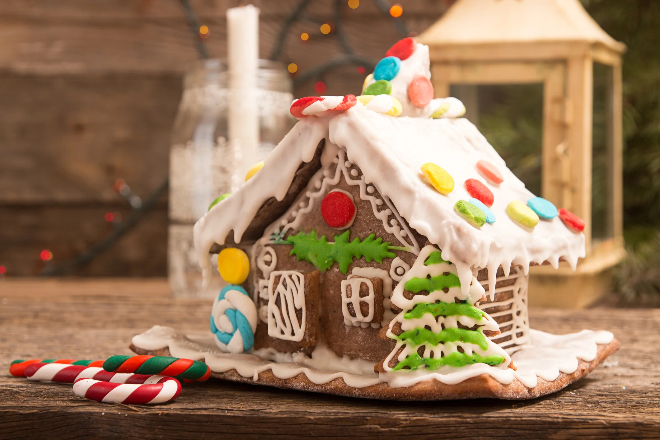 There's A Gingerbread House Workshop For Grownups, So Text Your Group To Make Plans