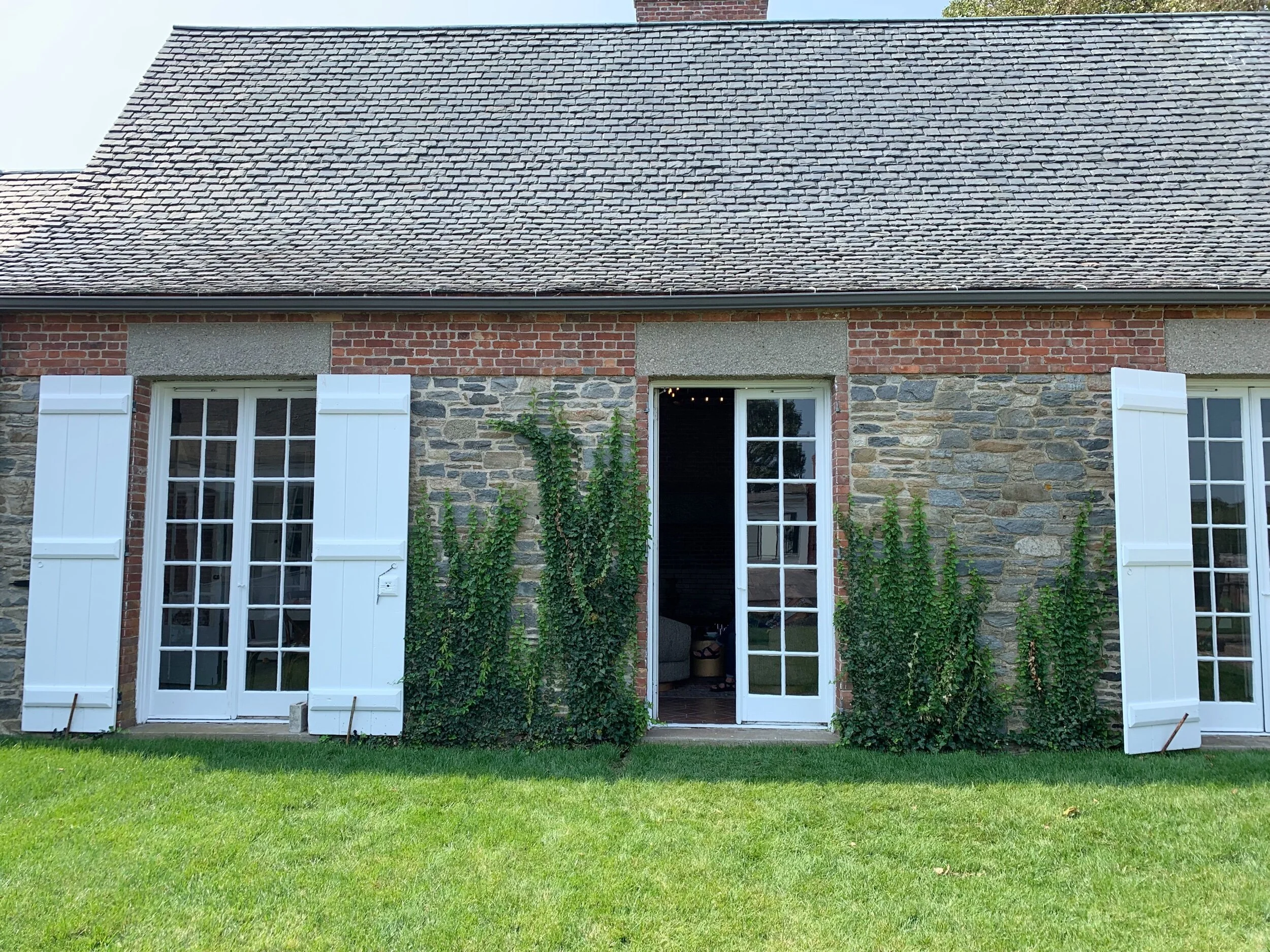 There's A New Winery, Hotel, And Wedding Venue In South County And Wow