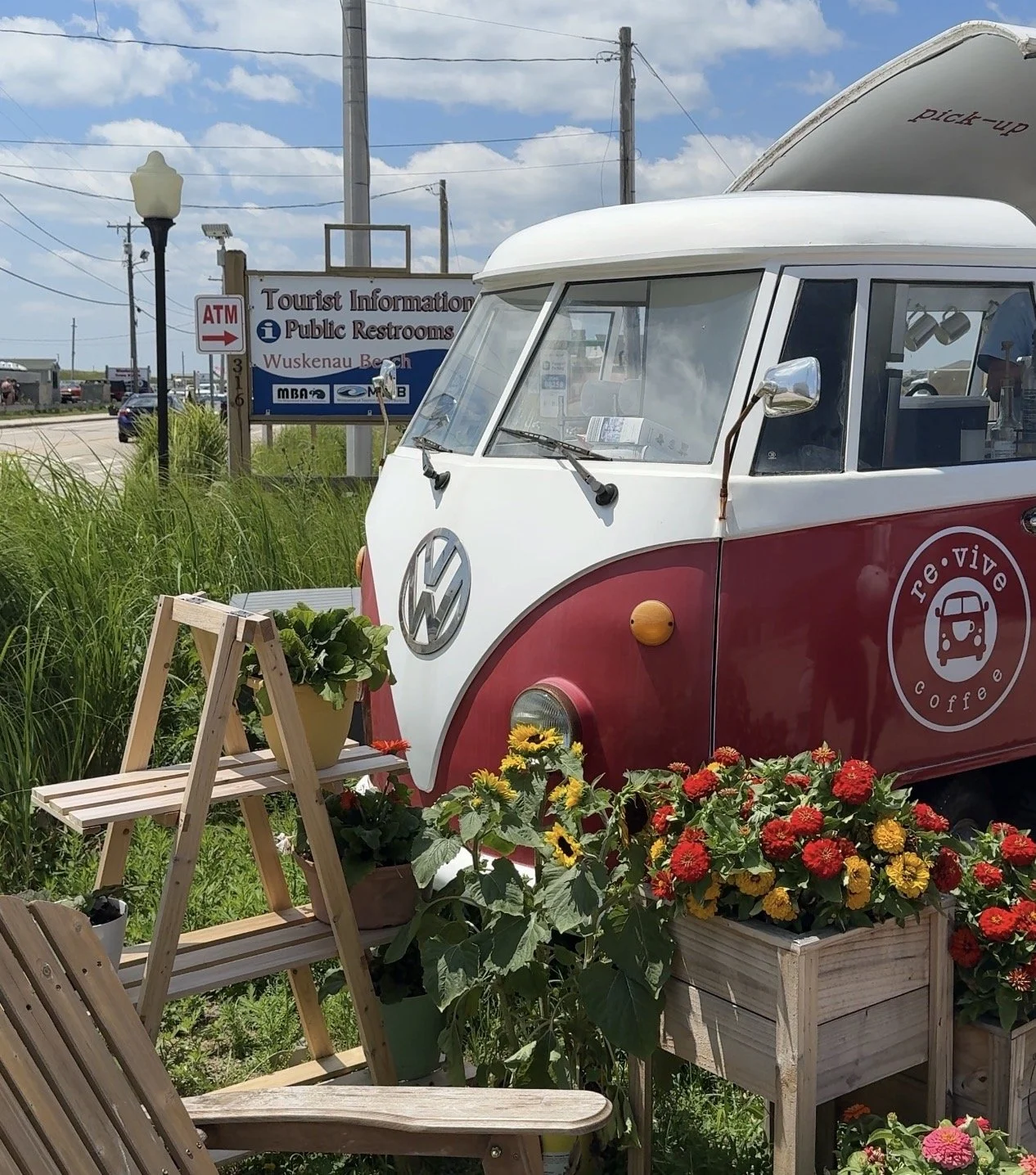 The Vintage Bus Turned Coffee Stop In This Rhode Island Beach Town