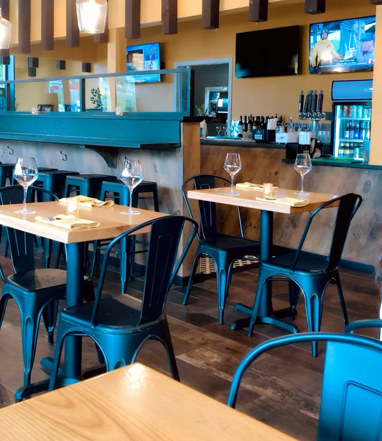 We Tried The New Restaurant On Oaklawn Avenue In Cranston, Rhode Island