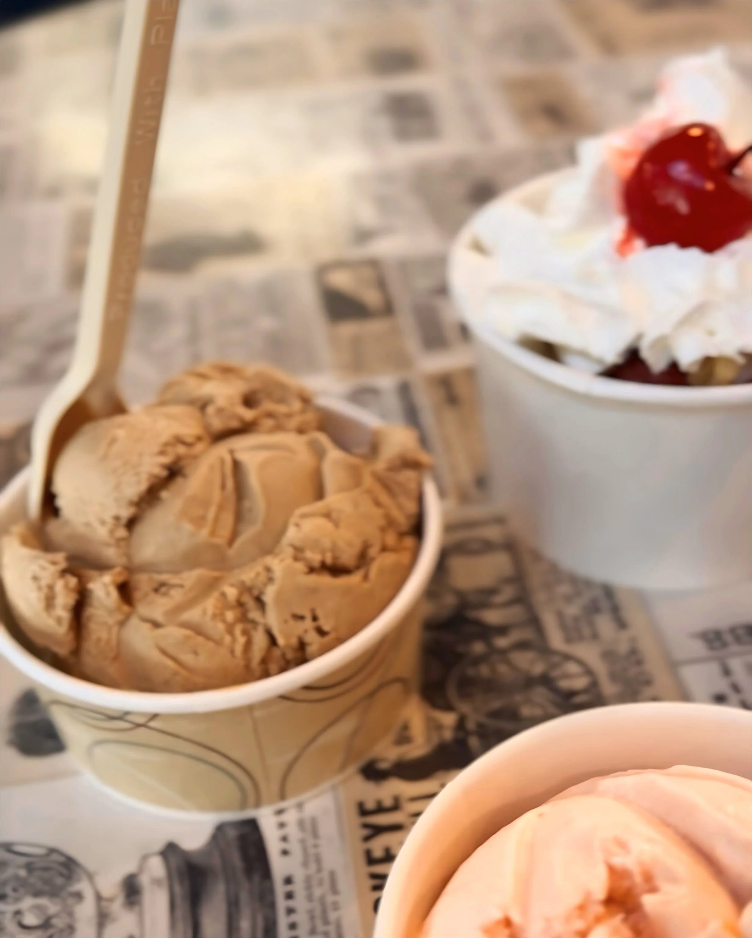 Locals + Tourists Alike Live For This Rhode Island Ice Cream 
