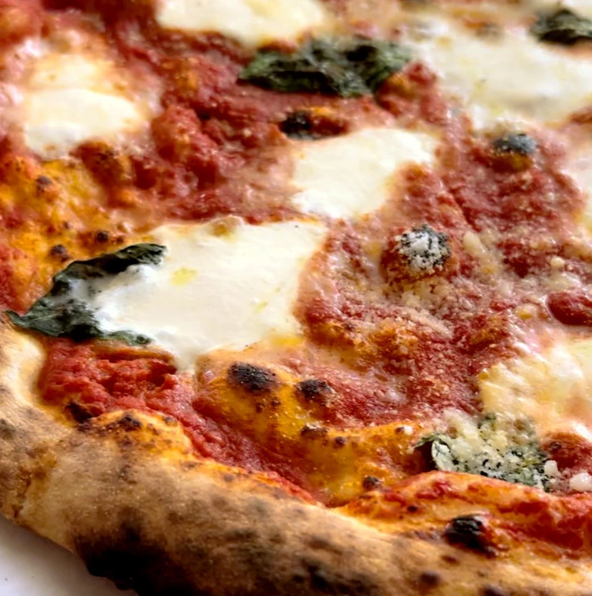 We Finally Tried The Newport Pizza Everyone's Loving This Winter