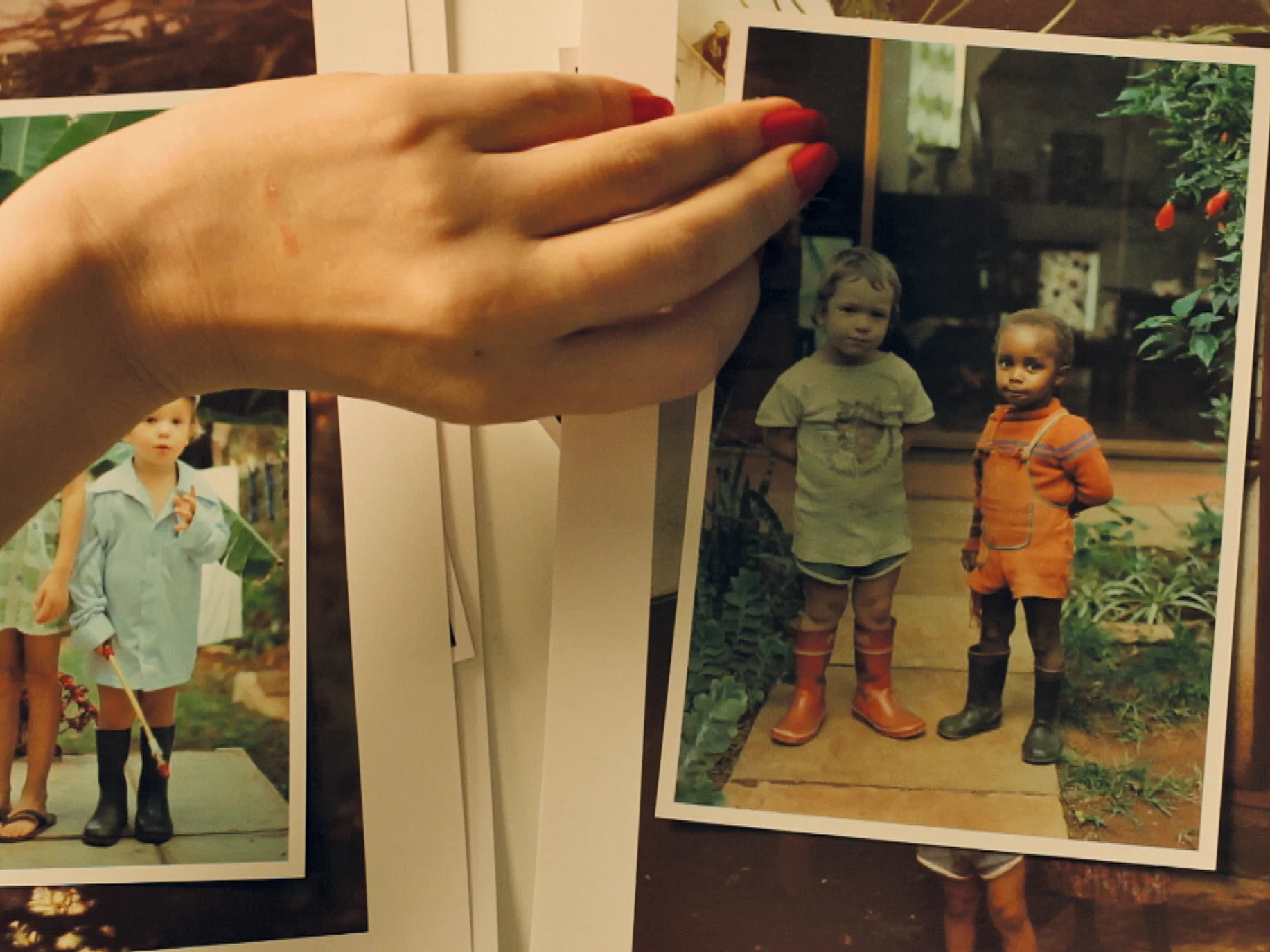 Laura Horelli: The Terrace , 2011, HD video, 24 min., Courtesy Galerie Barbara Weiss, Berlin