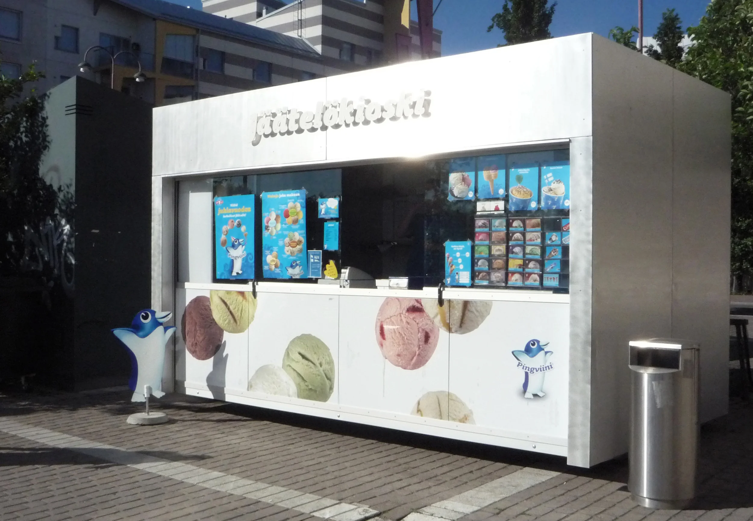 Katariina Sewón: ice-cream kiosk for Nestlé Finland, 2012