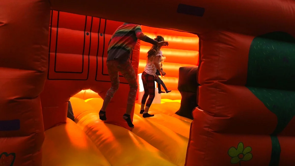 Pilvi Takala: The Committee, 2014, 15:43 min video, Courtesy of Galerie Diana Stigter and Carlos/Ishikawa.