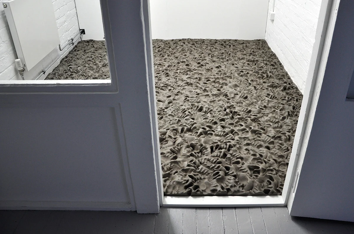 Pia Männikkö: Still Live, 2010, unfired clay.