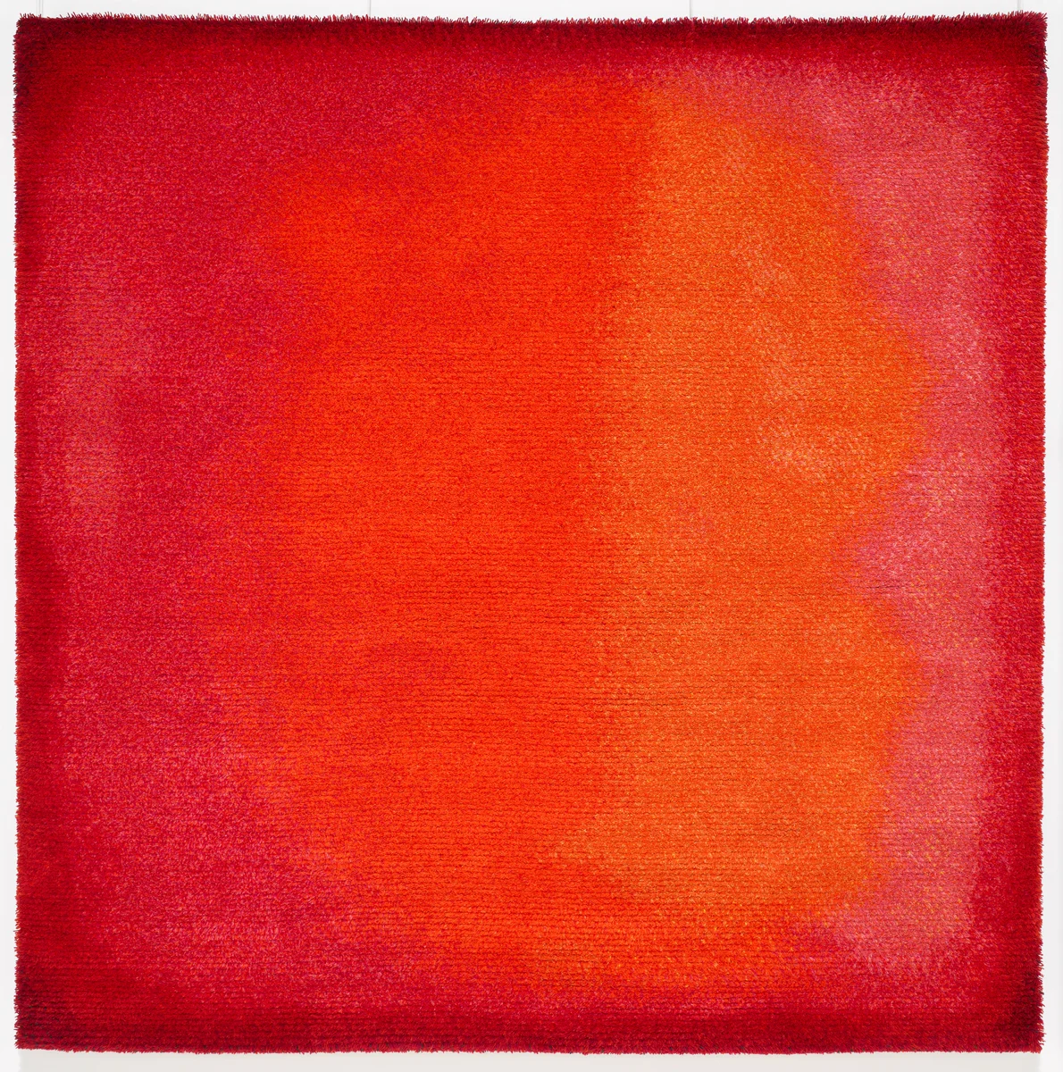 Elina Helenius: Lämpöaalto rug, 2015. Photo by Jarkko Översti.