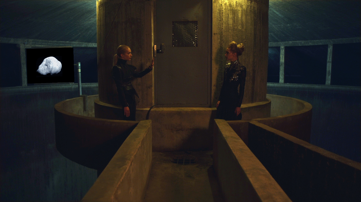 Henna-Riikka Halonen: Vessel, It's All Gone mushroom Shaped and then to Dust, 2014. HD video, 9.1 min.