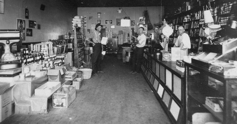      Flamont Grocery Store, Buffalo, 1921 