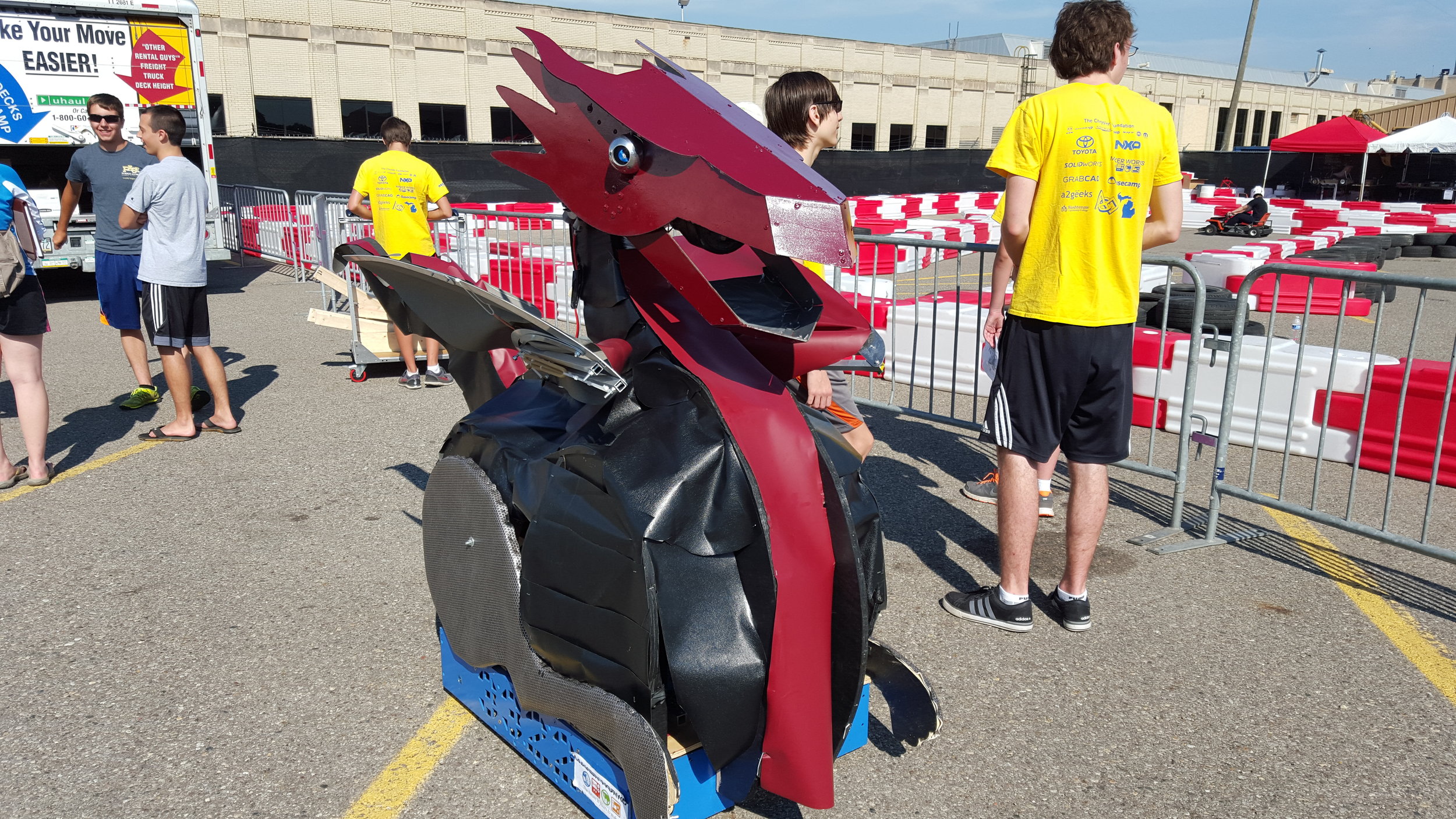 Dragonbot at the 2015 Detroit Maker Faire.