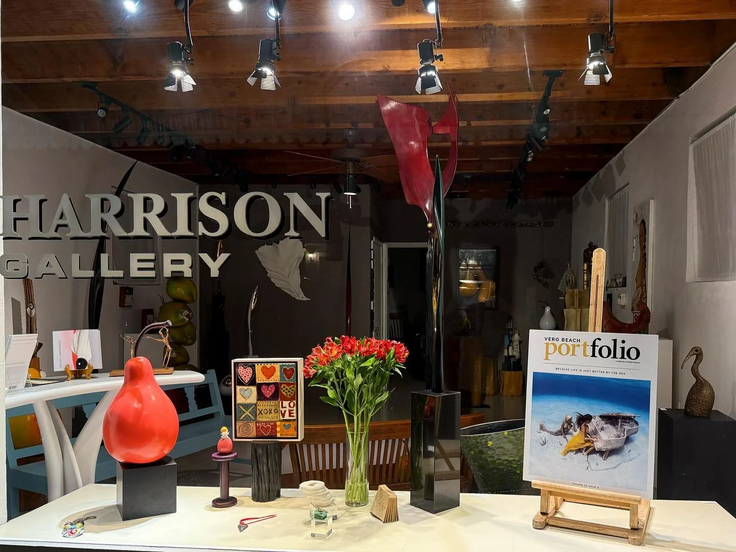 Love is Everywhere ❤️
Featuring our daughter-in-law @freediversteph in concert
.
.
.
#melindakhall #portfolio #helenharrisonart #keywestart #contemporaryart #freediversteph #decor #fruit #originalart #underwatermodel #bahamas #freediving #valentines 