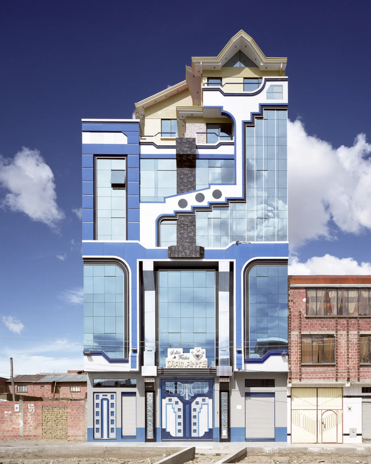 Neo-andina_233_Tatewaki Nio.jpg