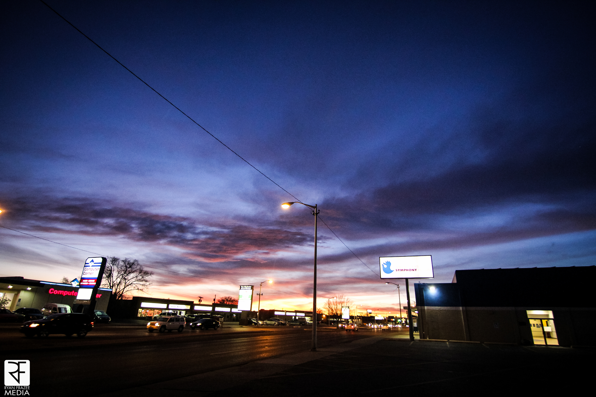 Walked out of the camera store and was greeted with this sunset. Not bad ABQ 