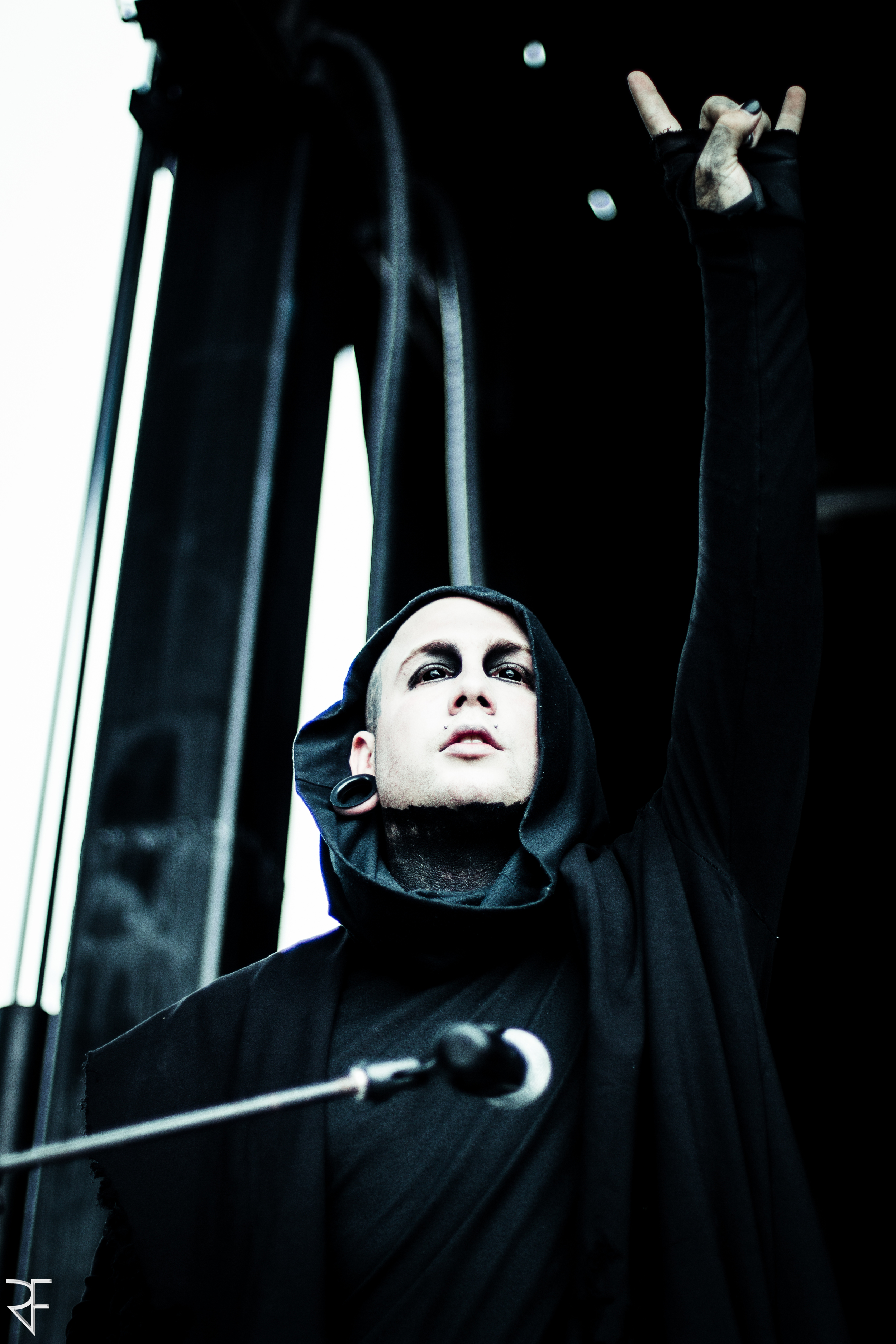  Motionless In White 