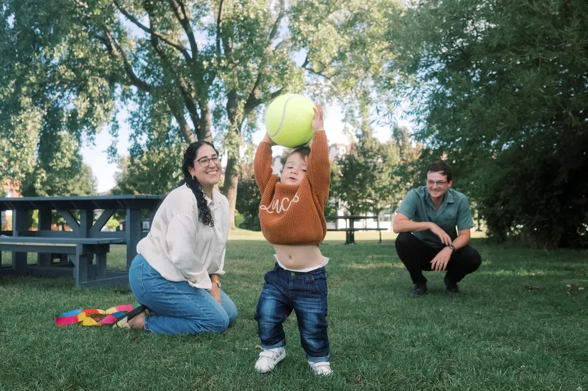 St-Henri family photo session by photographer Micheal Beaulieu.webp