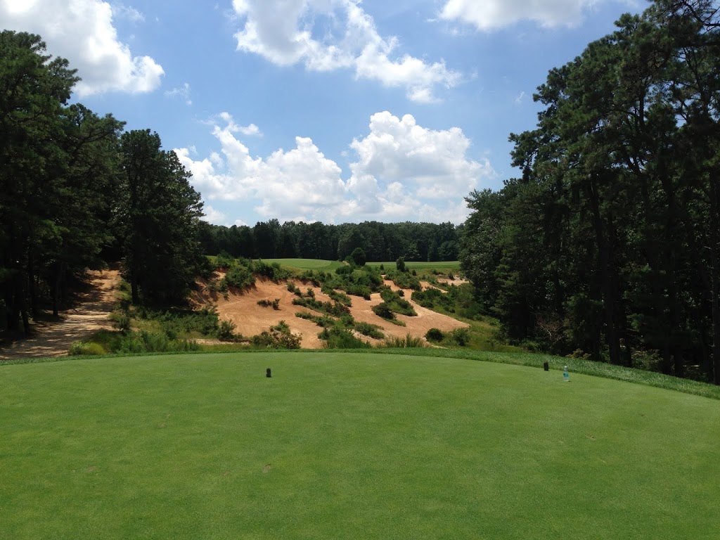 6th hole, par-4