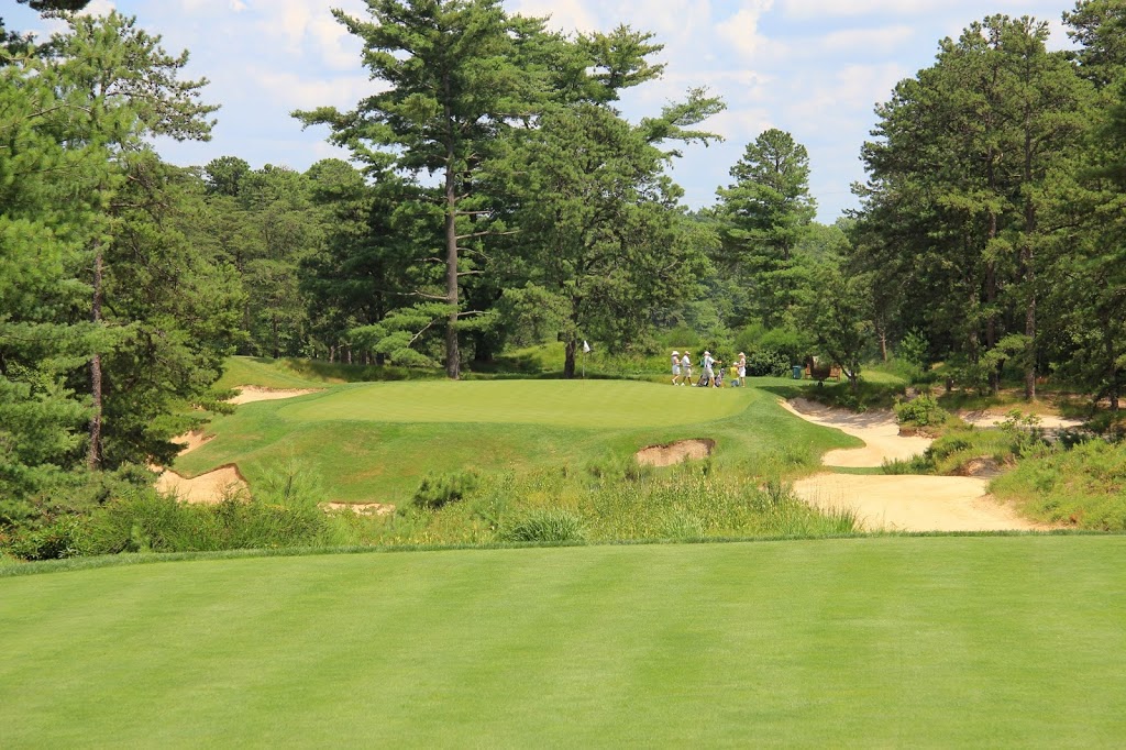 10th hole, par-3