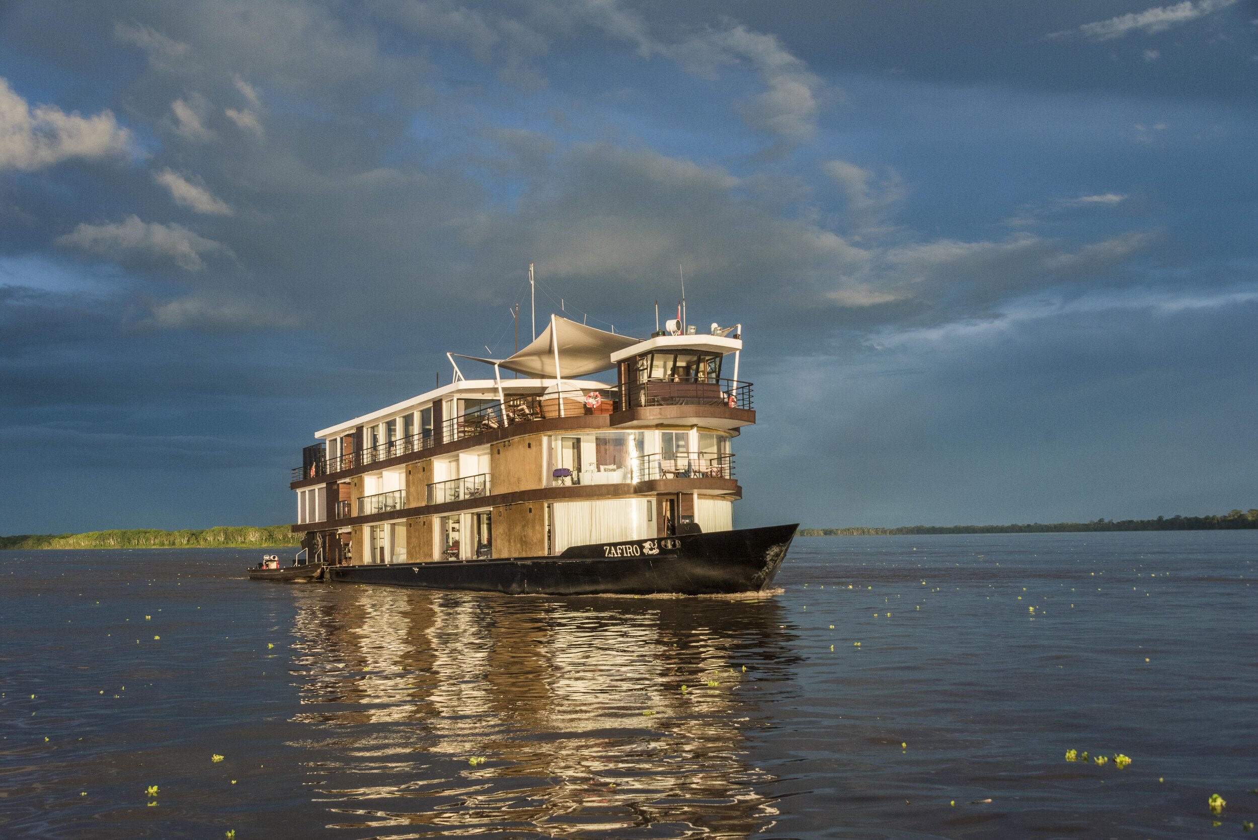 zafiro amazon river cruise