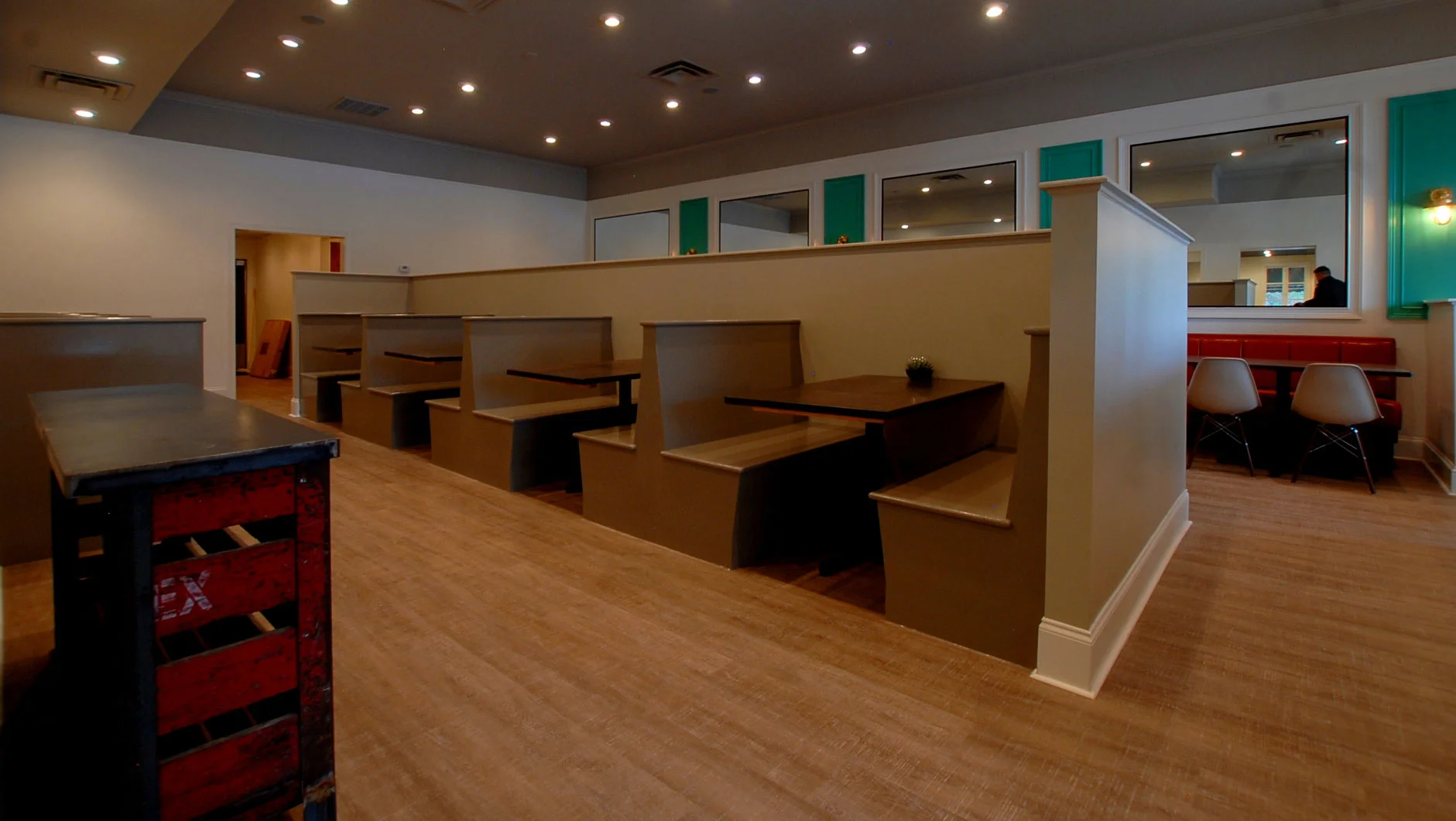 Abel Brown Opening At Surrey Center - Southern Kitchen / Oyster Bar