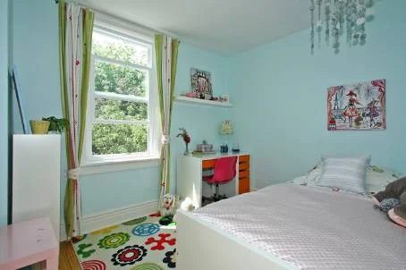 old guest room.jpg