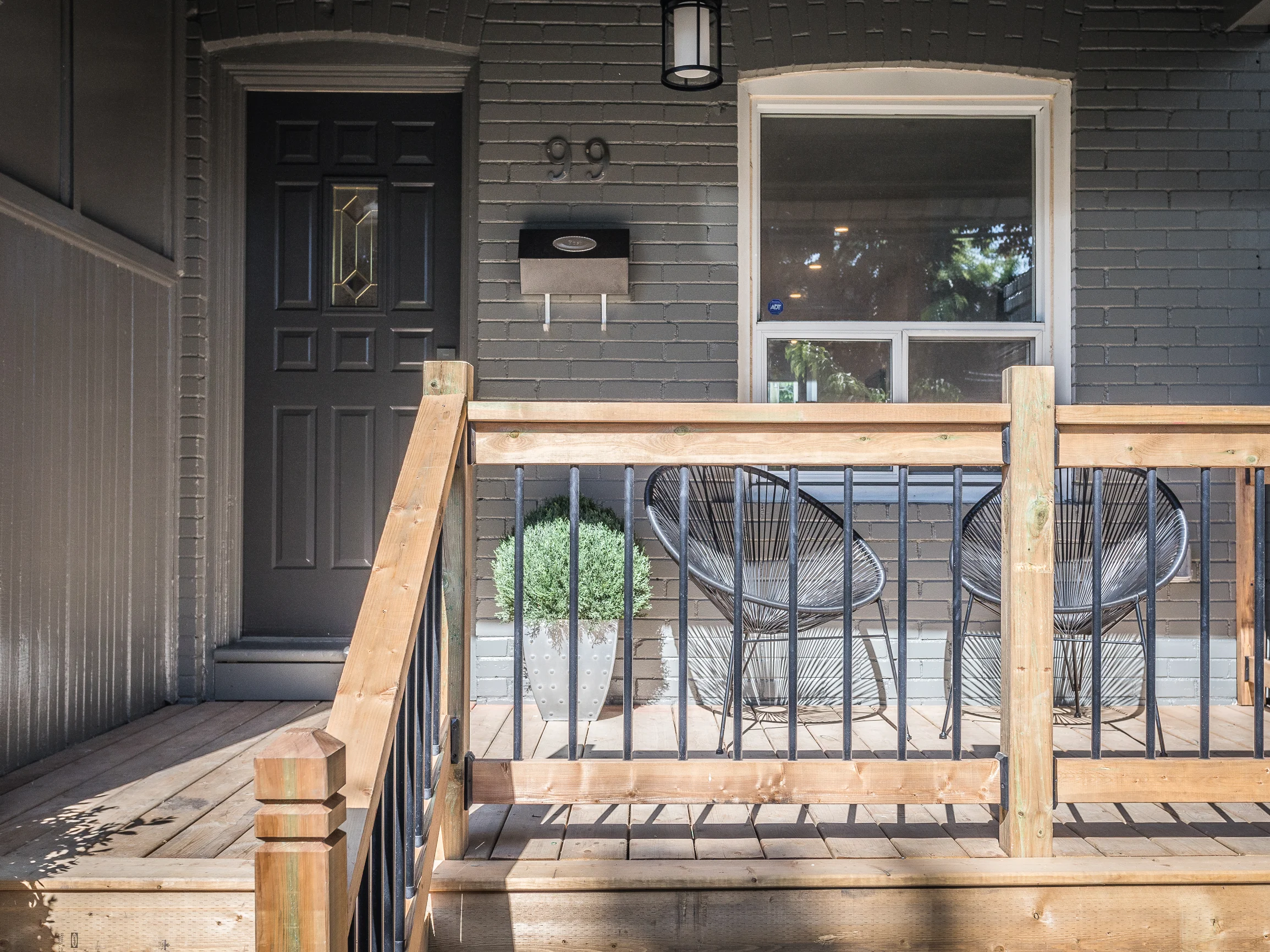 99 Larchmount Ave_WEB-8.jpg
