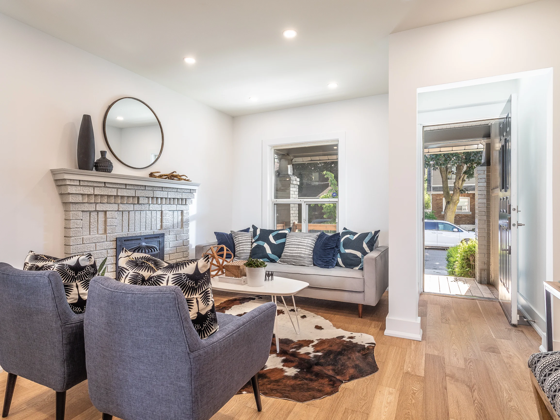 99 Larchmount Ave_WEB-10.jpg