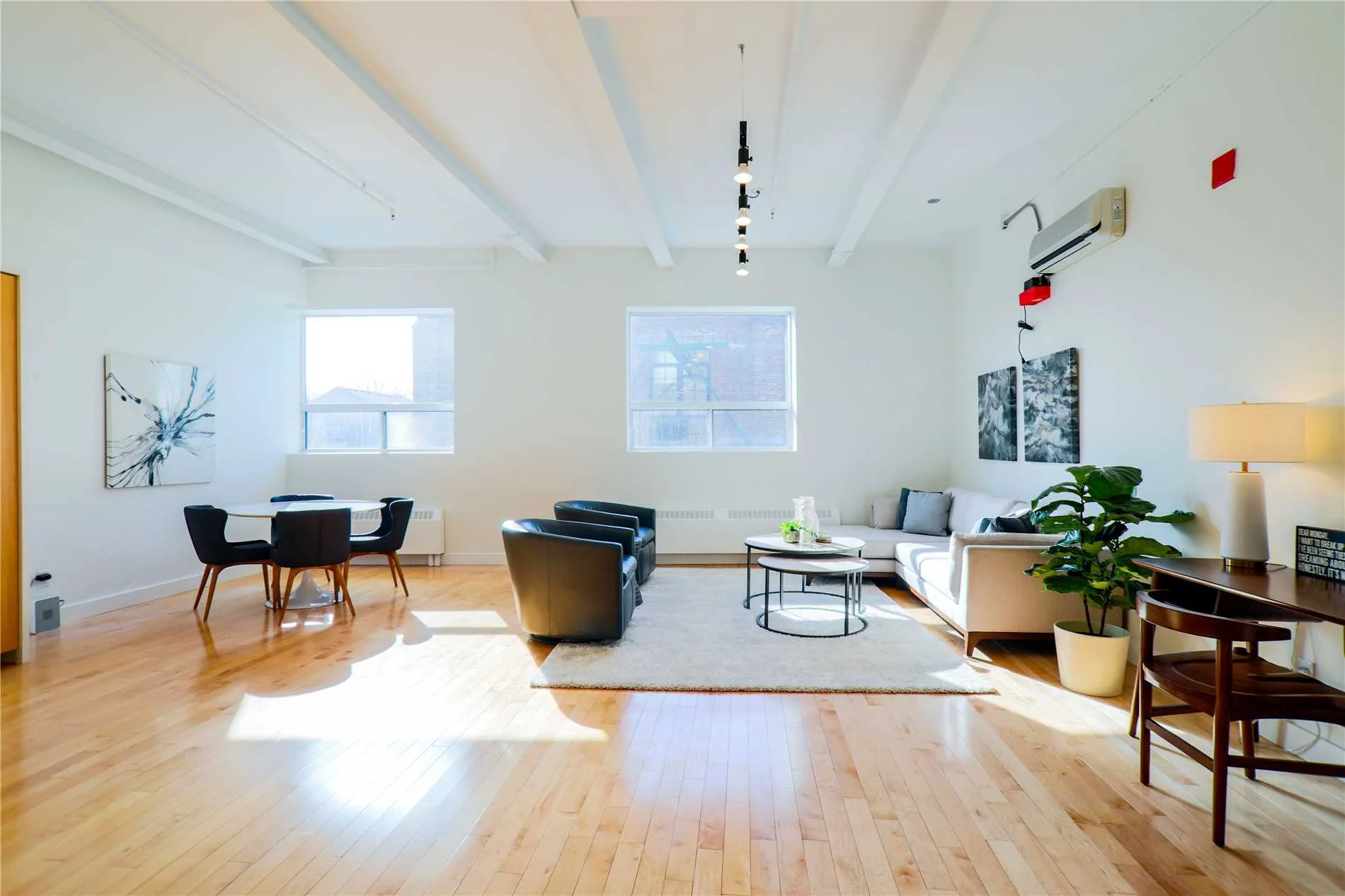 214-326 Carlaw Ave.jpg