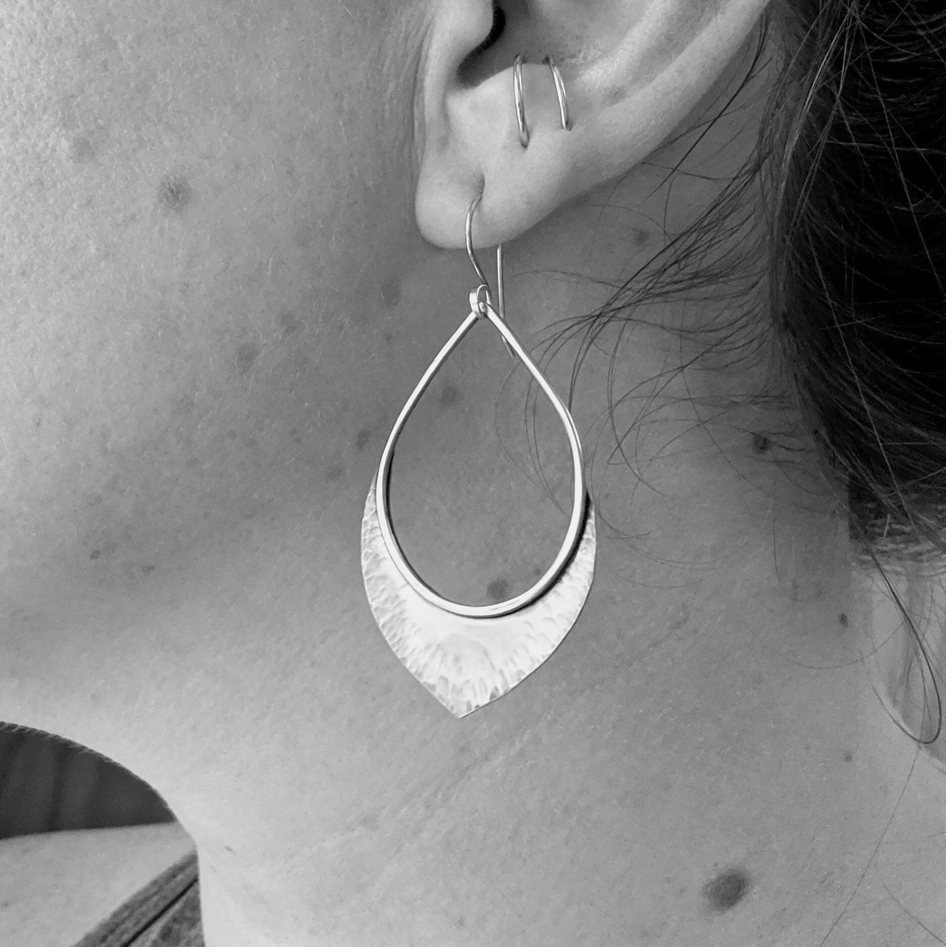 warrior-teardrop-earrings-brass-bronze-model.jpg