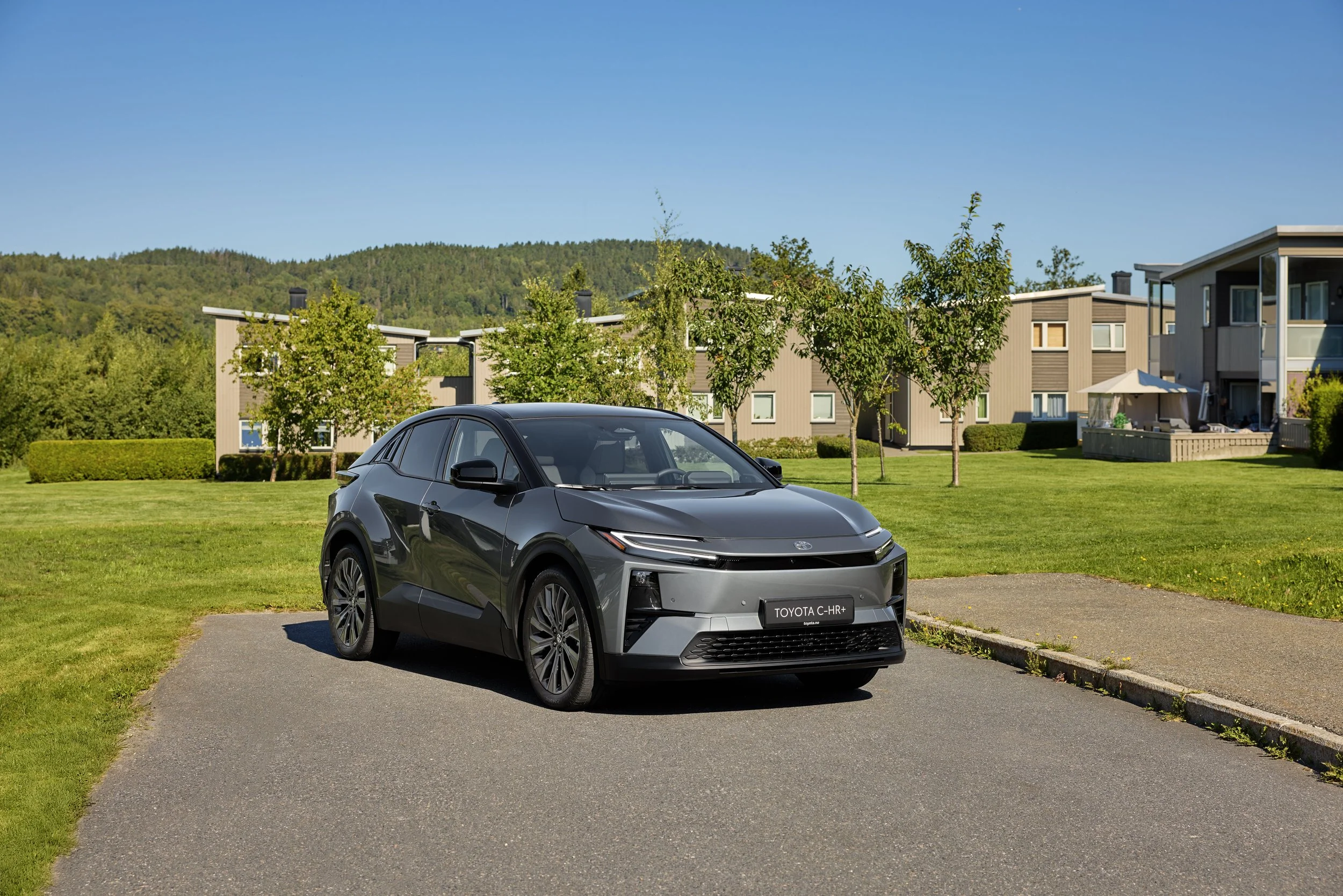 HE_TOYOTA_C-HR+_Drammen_16.08.256075_R_Final_2.jpg