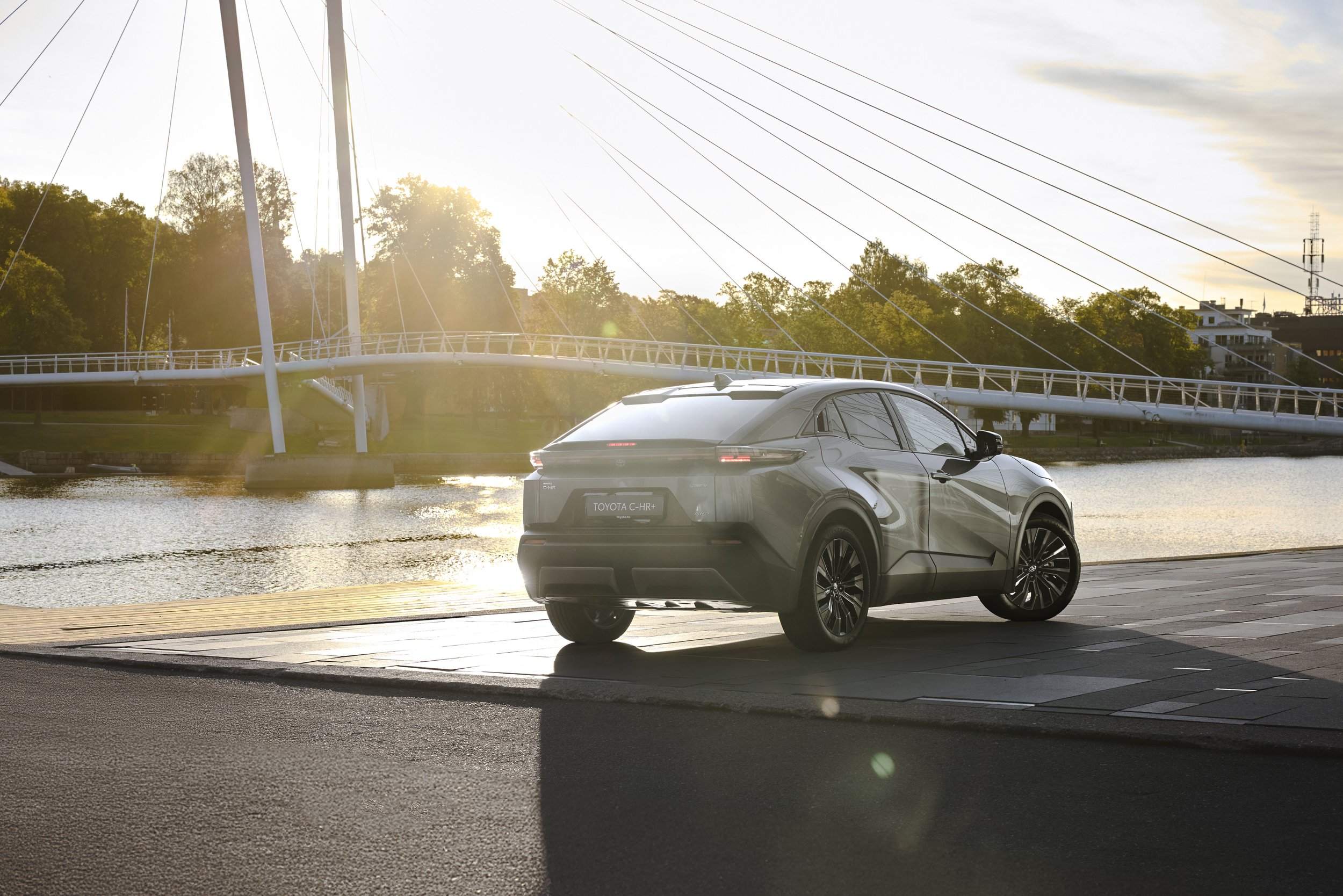 HE_TOYOTA_C-HR+_Drammen_16.08.255800_R_Final_2.jpg