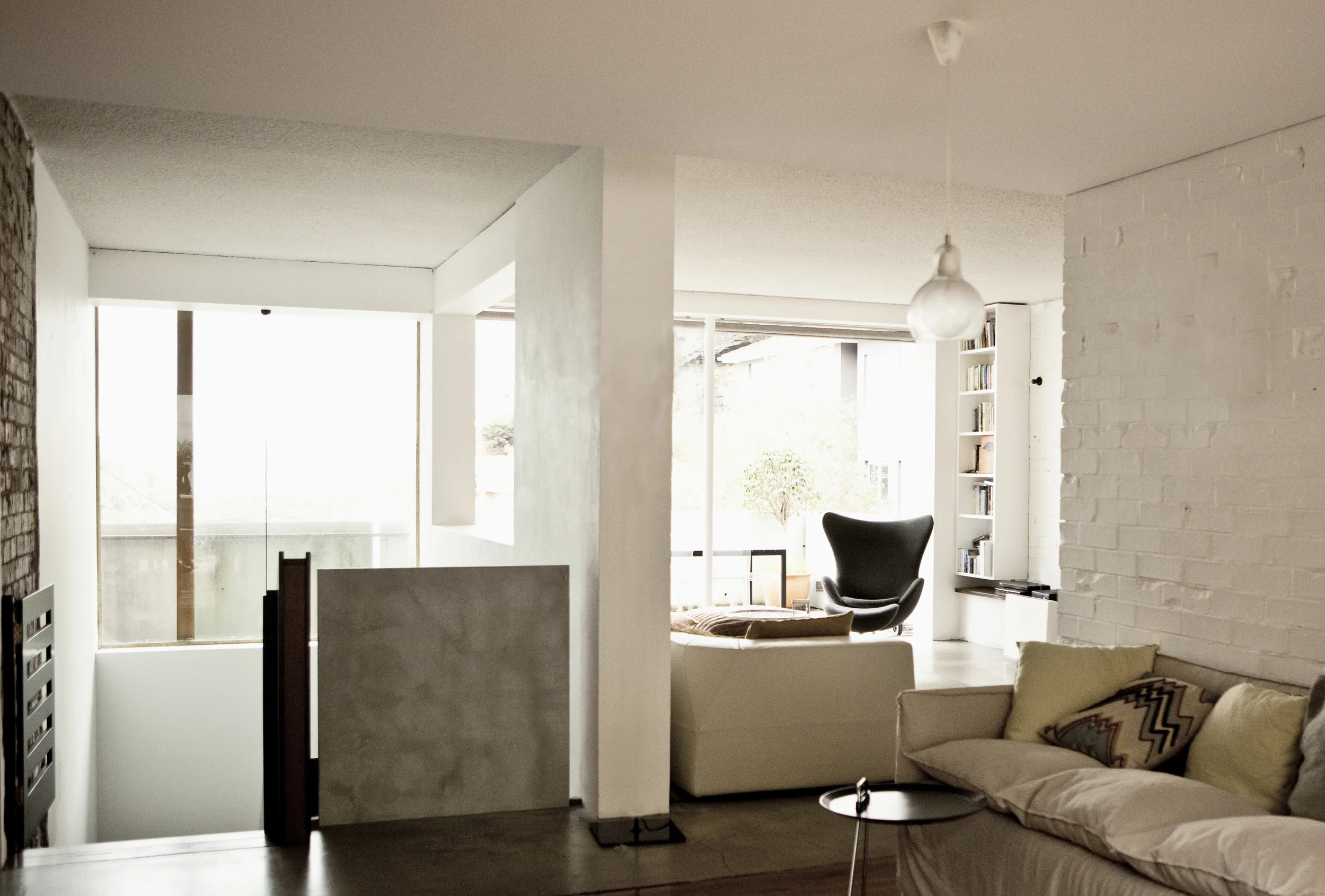 George Gorrow House by designer Marika Jarv // Entry